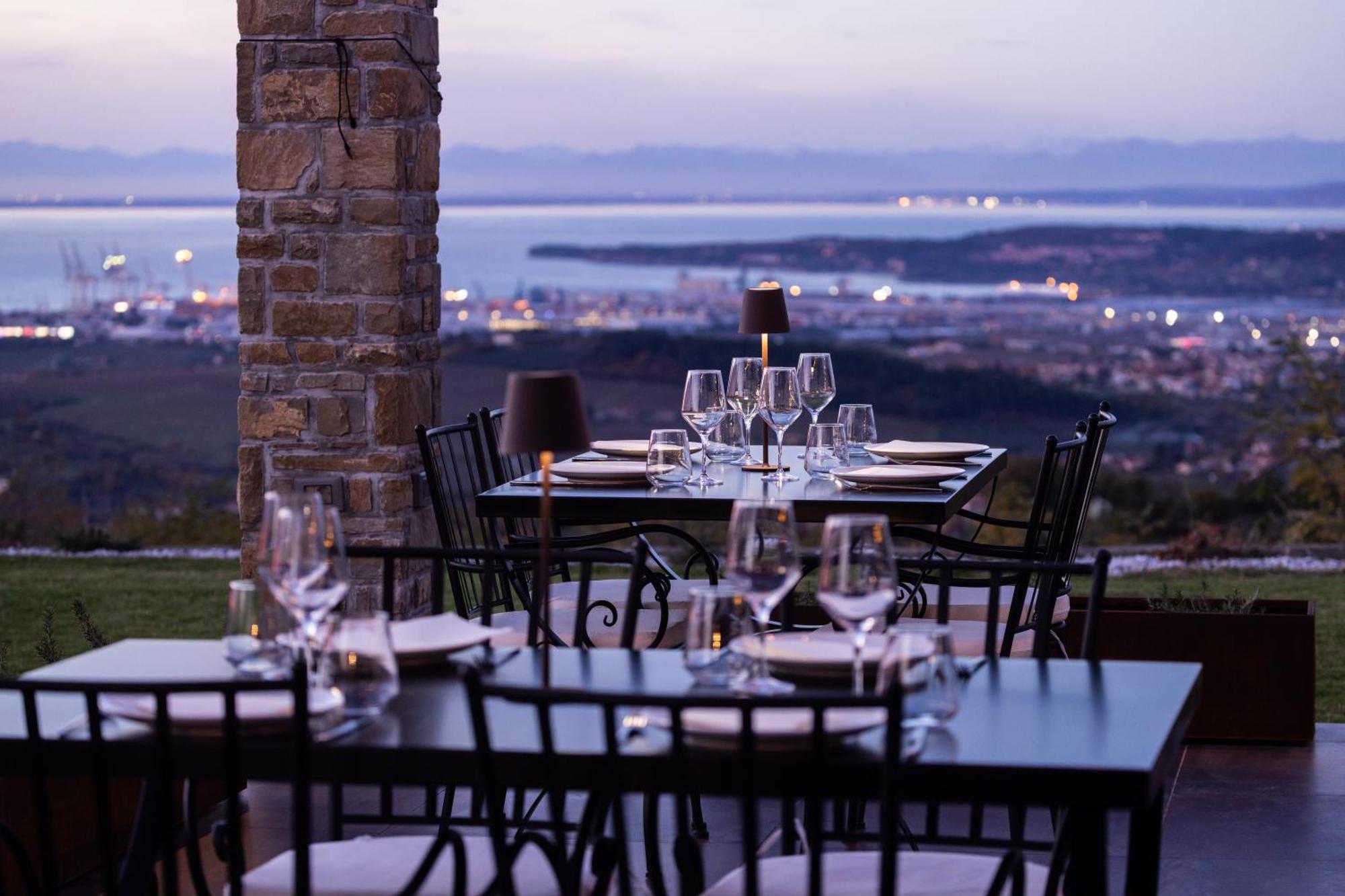 Stok - Rooms, Wine & Restaurant - Marezige, Koper Exterior photo