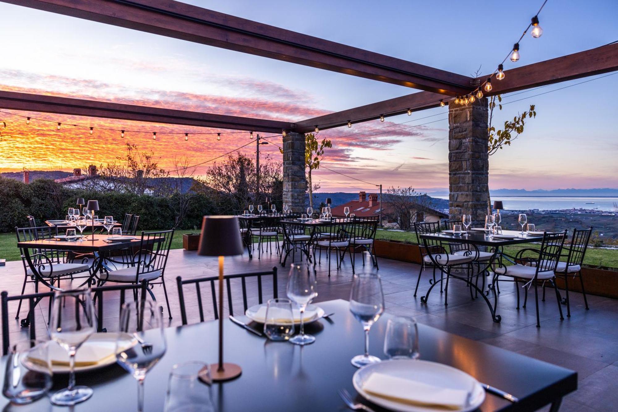 Stok - Rooms, Wine & Restaurant - Marezige, Koper Exterior photo